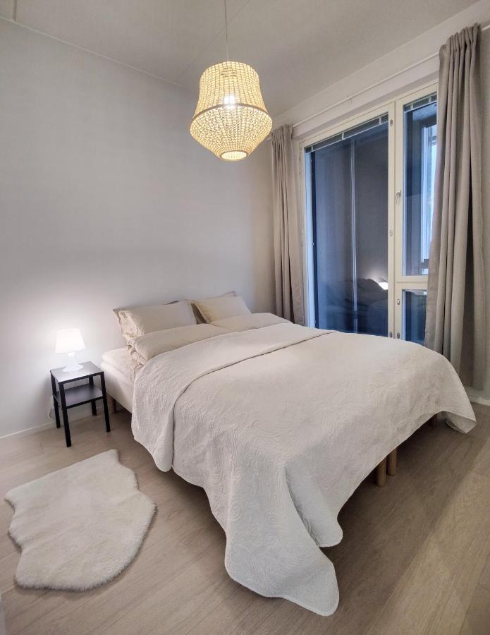 Peaceful Nordic For 5 / Near And Airport Lejlighed *